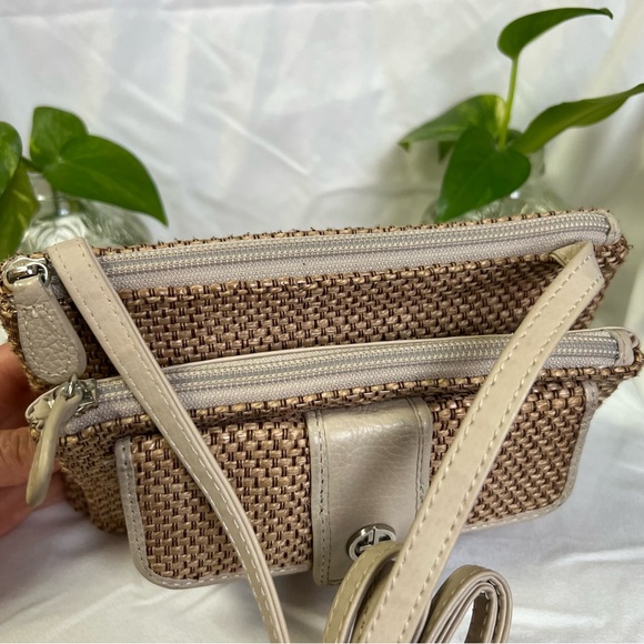 Giani Bernini Beige Leather Straw Crochet Wallet Wristlet Crossbody Mini Bag - Picture 10 of 16